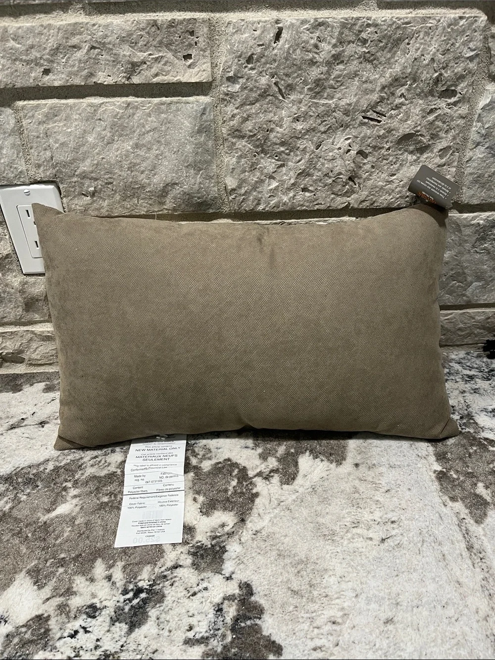 NEW Pair of Pier 1 Rust Orange and Tan Lumbar Indoor/Outdoor Accent Pillows